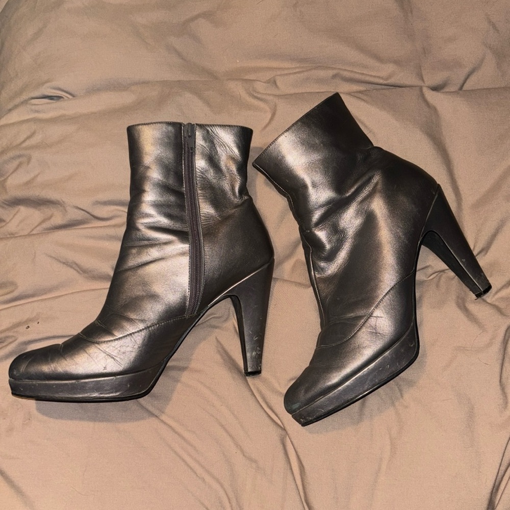CAMI Silver Ankle Heeled Boots